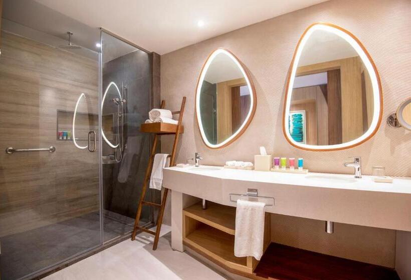 Полулюкс Клуб, Hyatt Ziva Cap Cana