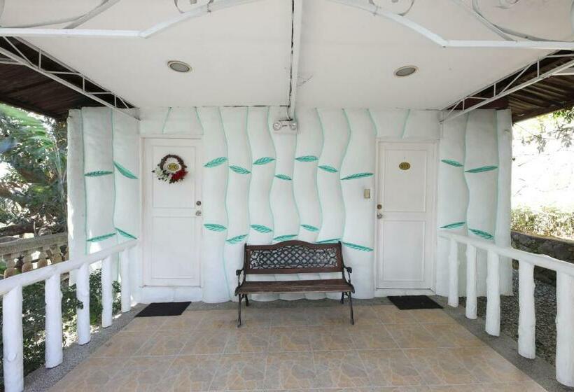 Номер Стандарт, Loreland Farm Resort
