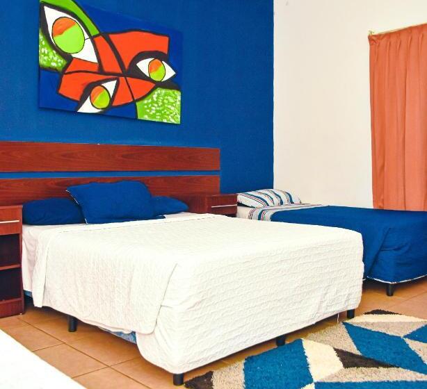 اتاق لوکس, Provincia Santo Domingo