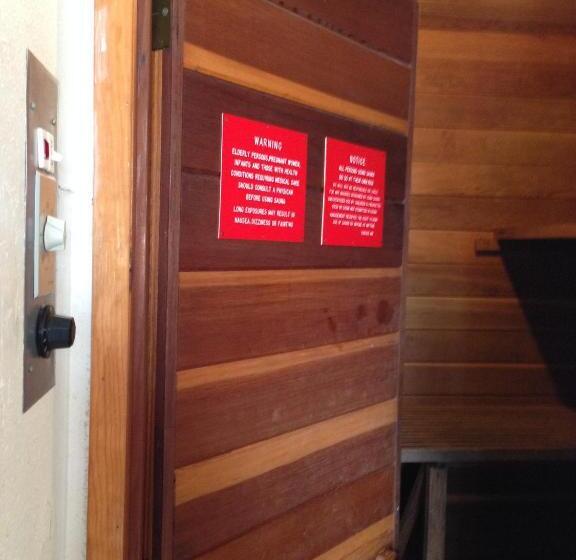 스탠다드 룸, Redwood Inn