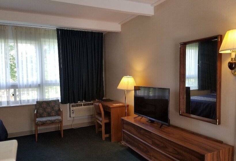 Номер Стандарт 2 Двуспальные Кровати, Travelodge By Wyndham Lake George Ny