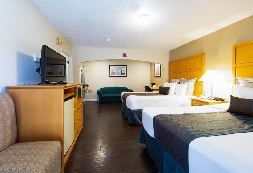스위트, Travelodge By Wyndham Merced Yosemite