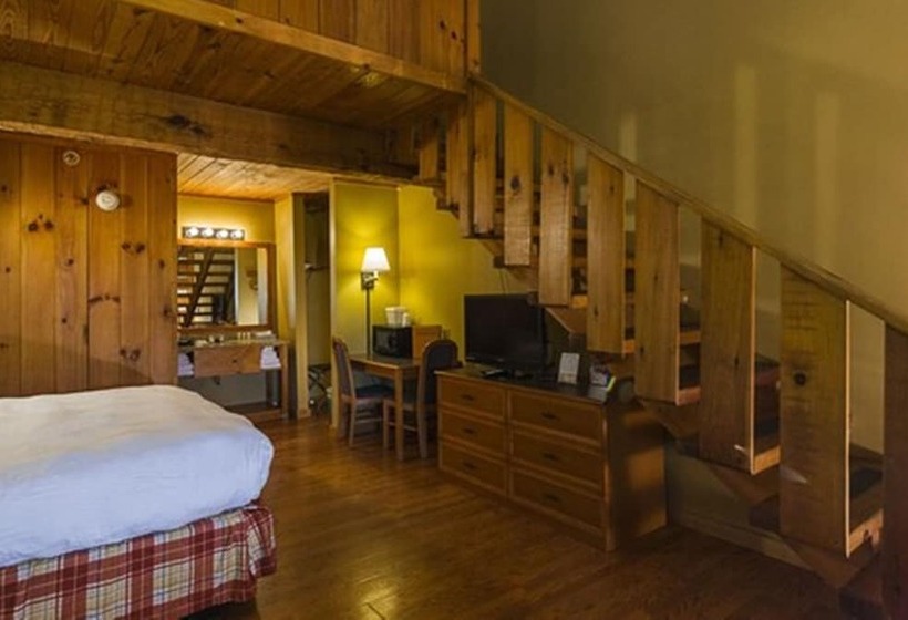 标准间带漩涡浴缸, Timbers Lodge