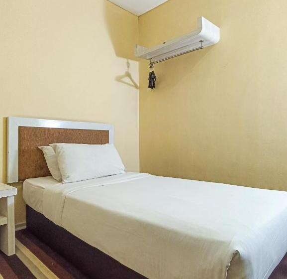 غرفة قياسية فردية, First Residence Hotel By Rvh