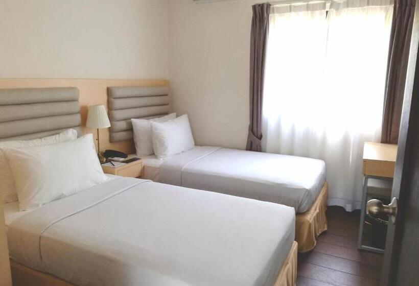 کلبه ییلاقی, Royale Chulan Cherating Chalet