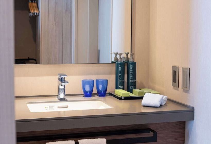 اتاق لوکس با چشم‌انداز دریا, Hilton Okinawa Sesoko Resort