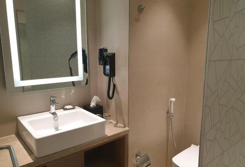 带城市景观的标准间, Holiday Inn Gurugram Sector 90, An Ihg