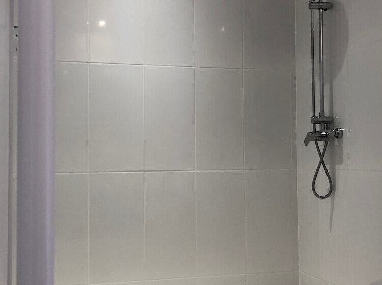 장애인을 위한 스탠다드 룸, Chambres D Hotes 1001 Nuits Montalivet