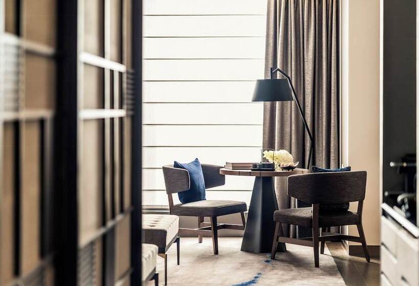 Номер Deluxe Вид на Сад, Four Seasons Hotel Tokyo At Otemachi