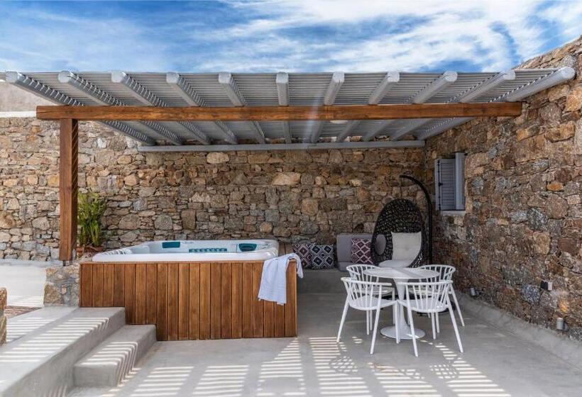Полулюкс с Гидромассажем, Etesians Suites & Villas