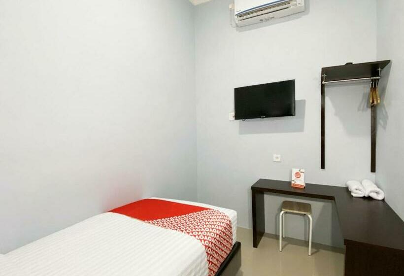 غرفة قياسية فردية, Reddoorz Syariah Near Pantai Padang 2