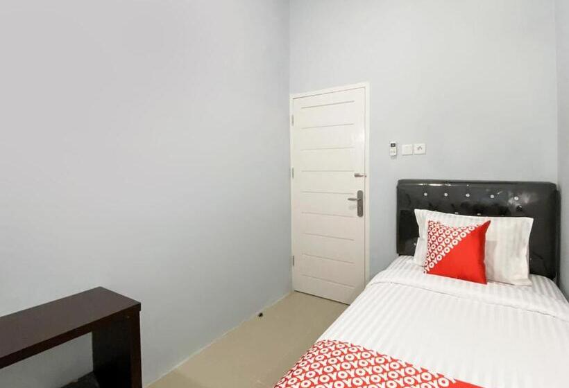 غرفة قياسية فردية, Reddoorz Syariah Near Pantai Padang 2