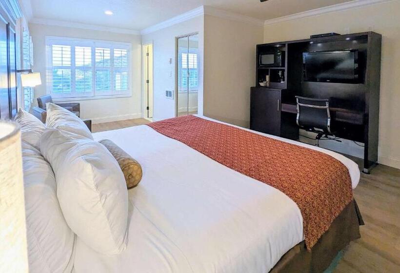 Номер Superior, Clarion  Collection Wilkie S Inn Pacific Grove  Monterey