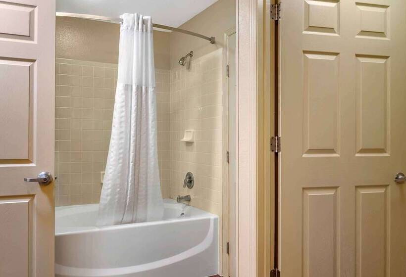 Студия Deluxe, Extended Stay America Suites   Tampa   Airport   N Westshore Blvd