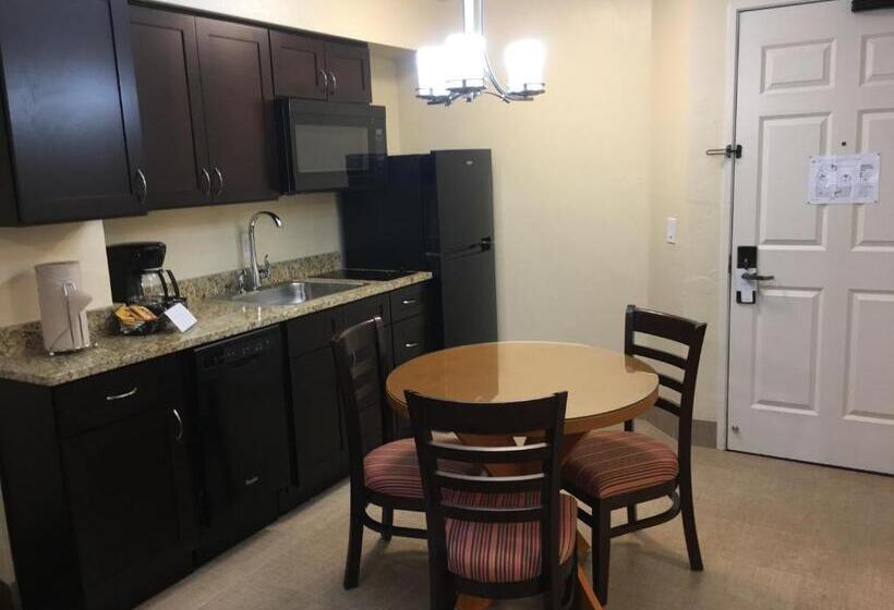 Люкс, Hilton Vacation Club Varsity Club Tucson