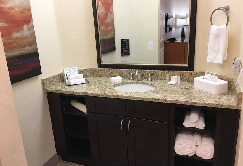 Люкс, Hilton Vacation Club Varsity Club Tucson
