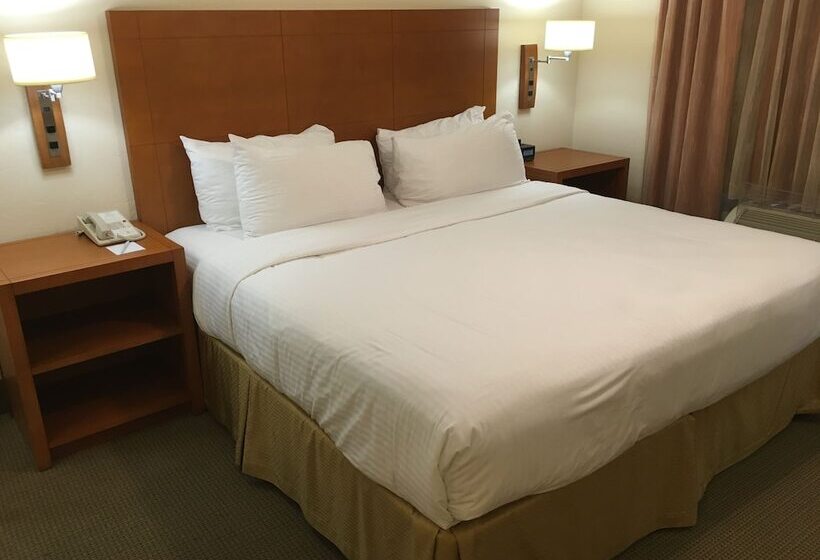 Люкс, Hilton Vacation Club Varsity Club Tucson