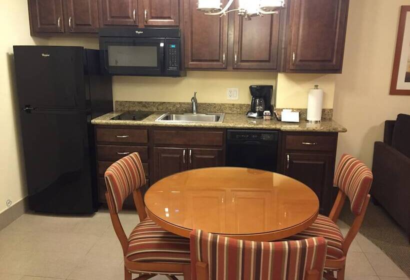 Люкс 2 Спальни, Hilton Vacation Club Varsity Club Tucson