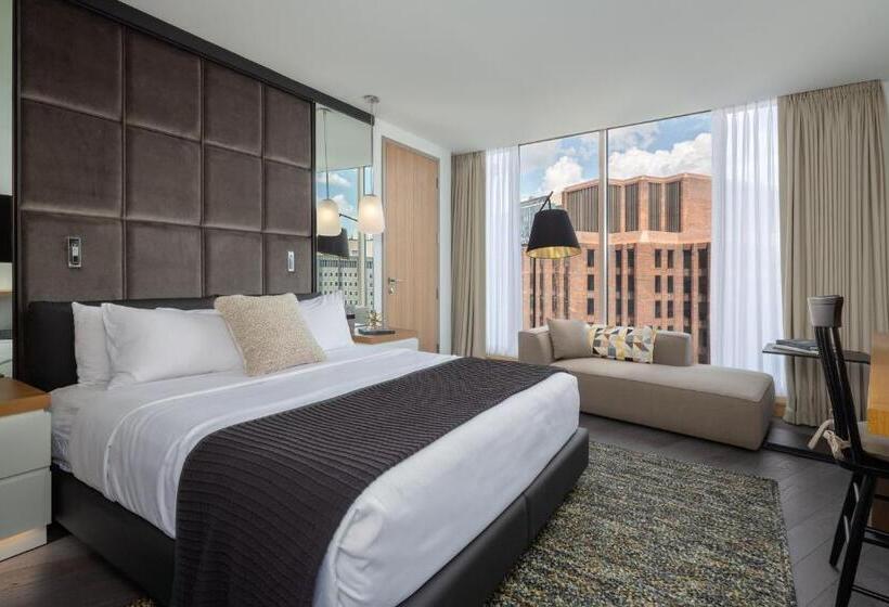 Люкс Клуб, The Windsor Suites Philadelphia