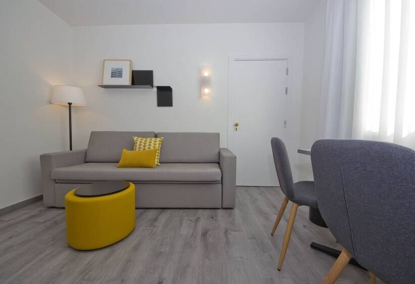 Пятиместный Стандартный Номер, Aparthotel Atenea Valles