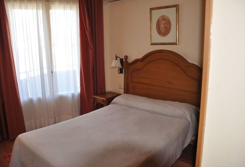 Номер Стандарт, Hostal Tafalla