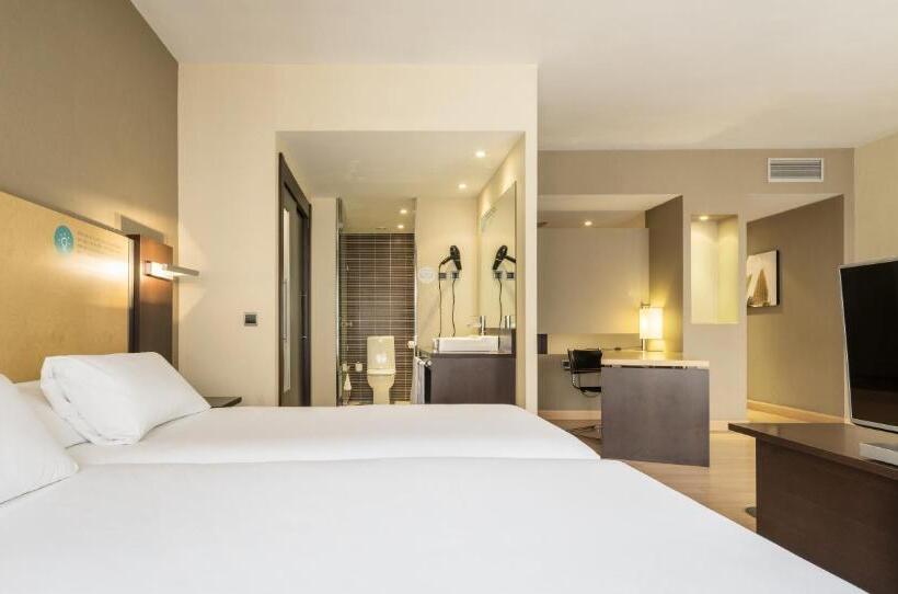 Номер Премиум, Ilunion Suites Madrid