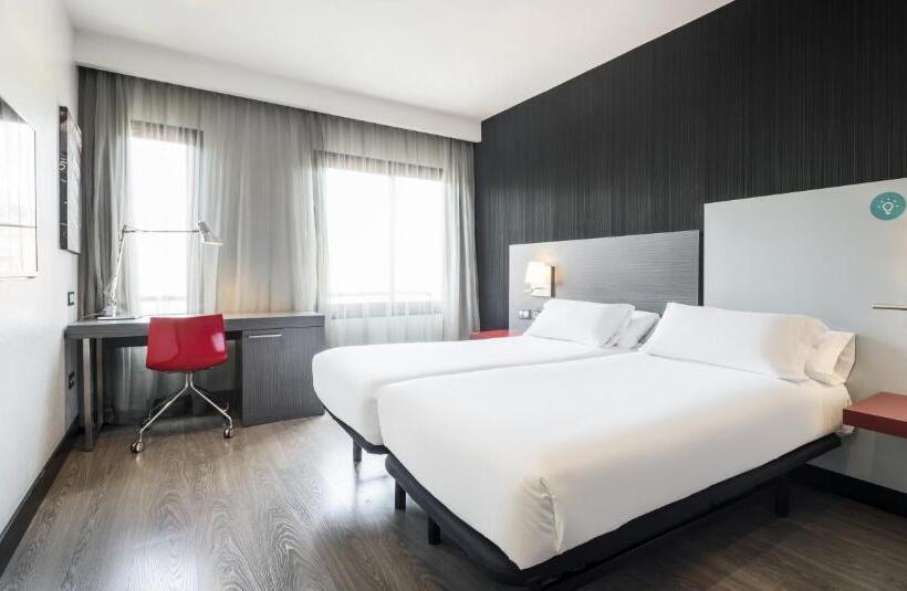 Номер Стандарт, Ilunion Suites Madrid