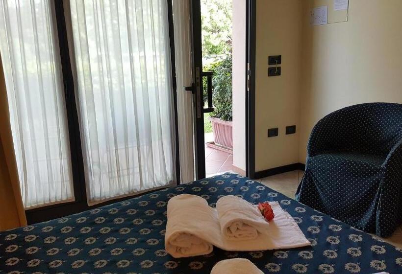 Номер Economy, Yachting Hotel Mistral