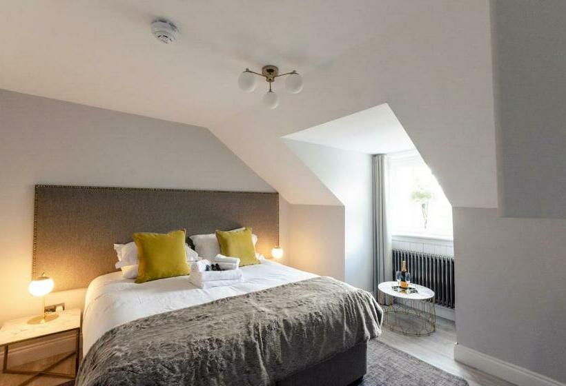 Студия Стандарт, Sweeney Apartments & Rooms