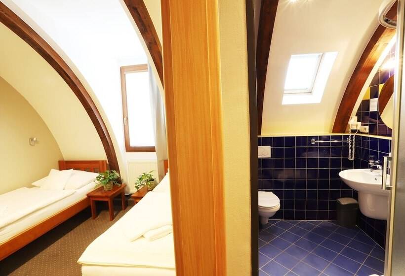 标准三人间, Apart Hotel Jablonec