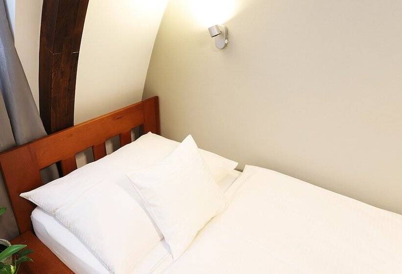 标准三人间, Apart Hotel Jablonec