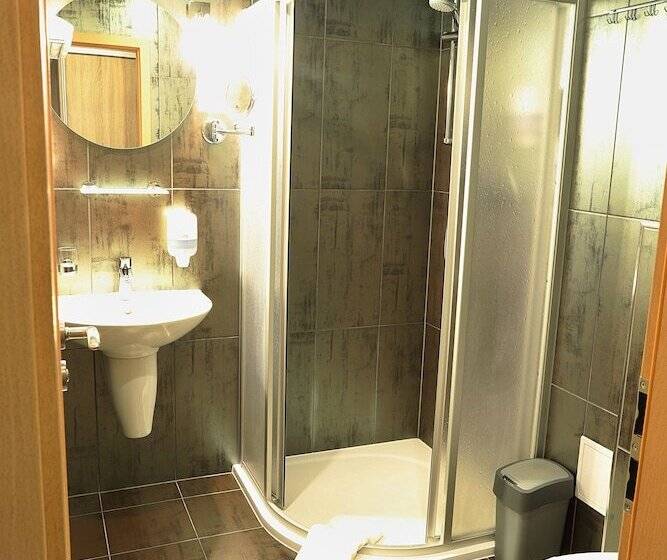 标准三人间, Apart Hotel Jablonec
