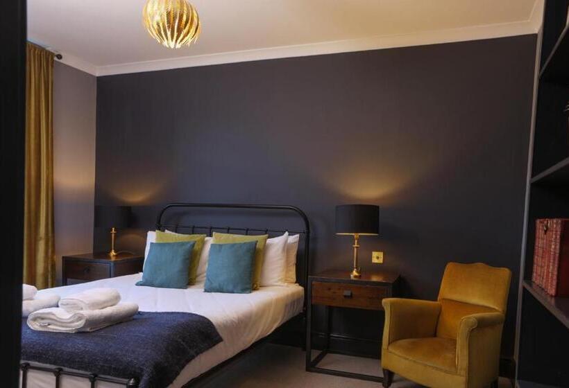 Люкс с Балконом, Haweswater Hotel
