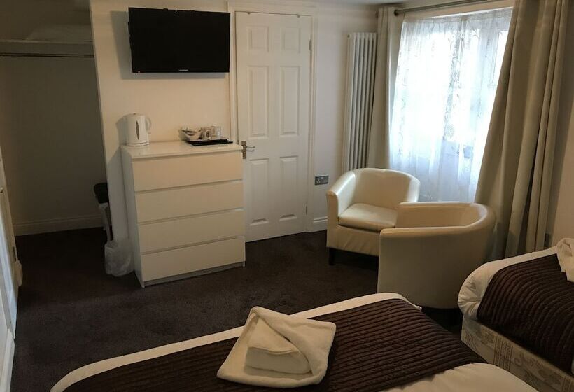 חדר סטנדרט לארבעה, St George Hotel Great Yarmouth