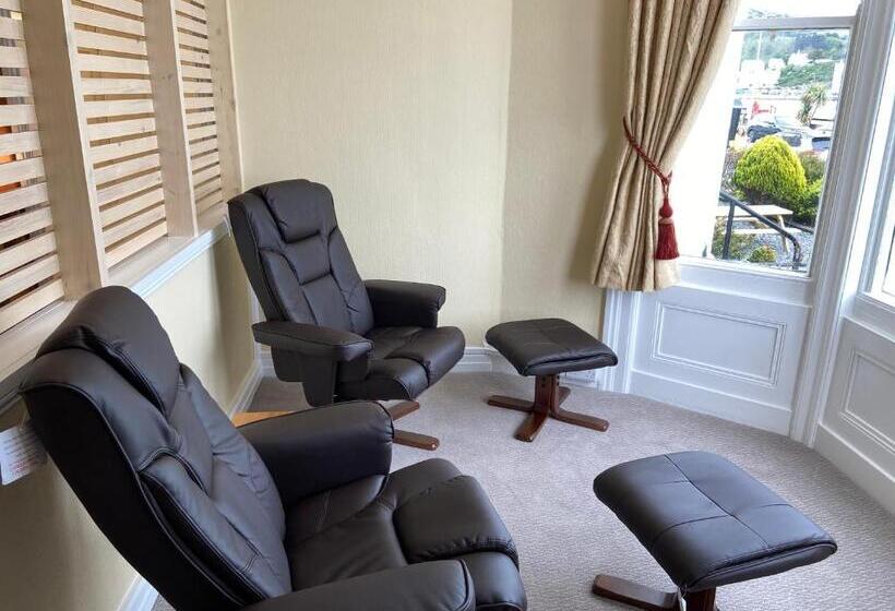 Люкс Deluxe Вид на Море, The Shelbourne   Exclusivley For Adults