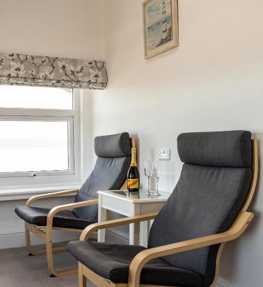 Номер Deluxe Вид на Море, The Shelbourne   Exclusivley For Adults