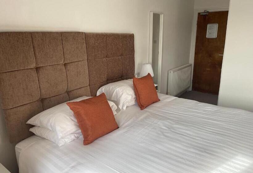Номер Стандарт Боковой Вид на Море, The Shelbourne   Exclusivley For Adults