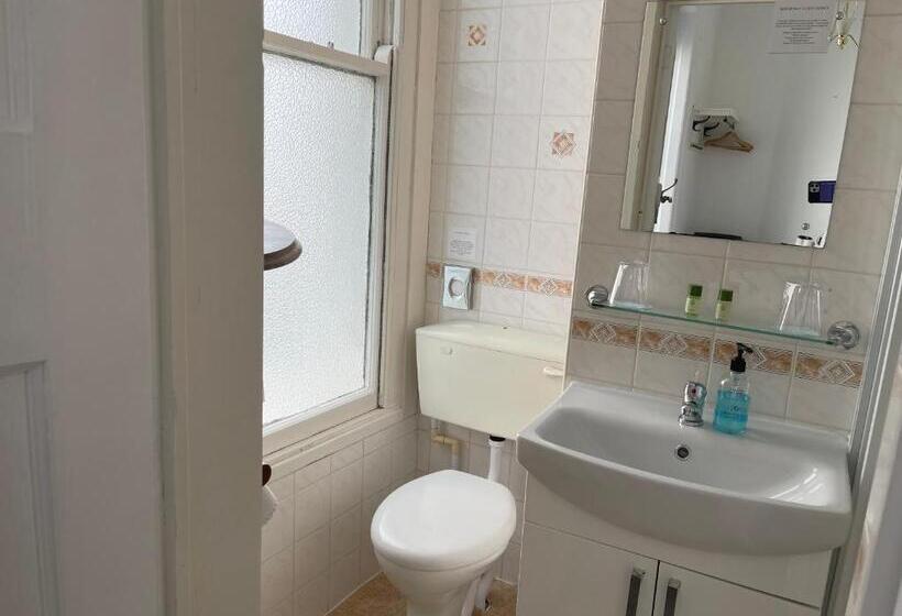 Стандартный Номер Кровать Кинг, The Shelbourne   Exclusivley For Adults