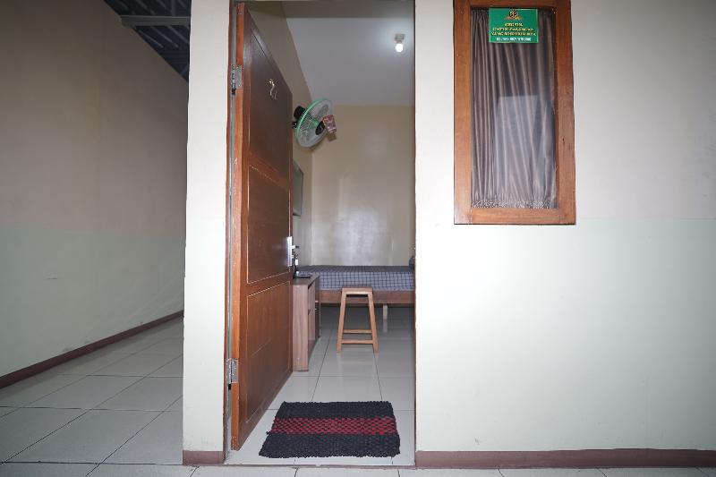 Номер Стандарт, West End Guest House
