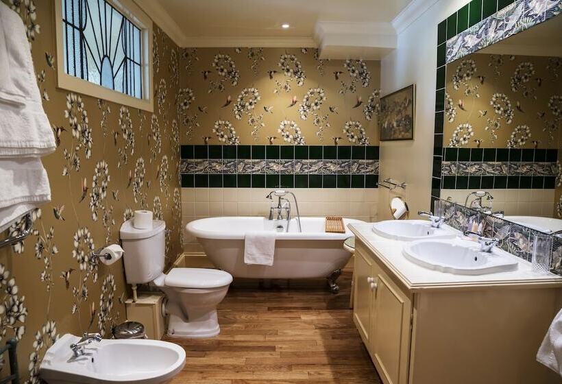 Номер Deluxe, Orestone Manor