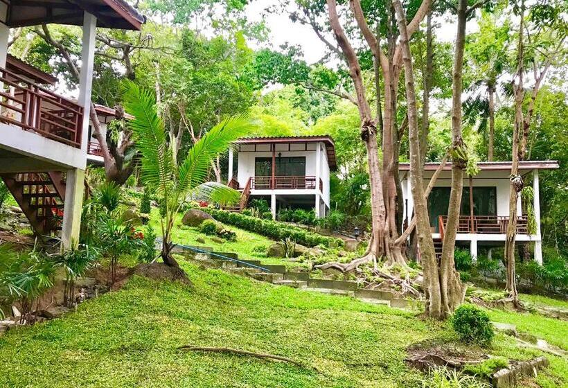 디럭스 방갈로, Chareena Garden