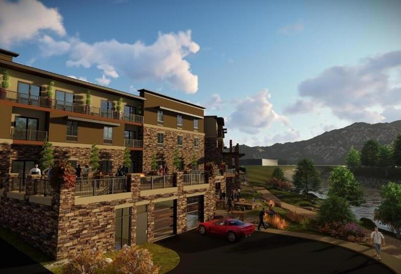 Апартаменты 1 Спальня с Балконом, Holiday Inn Express Durango Downtown  Animas River