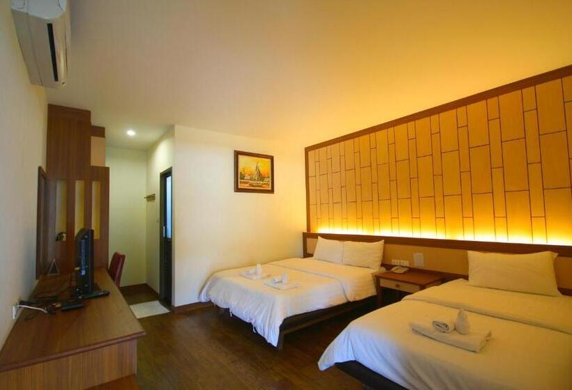 带河湖景观的套房, Chawalun Resort