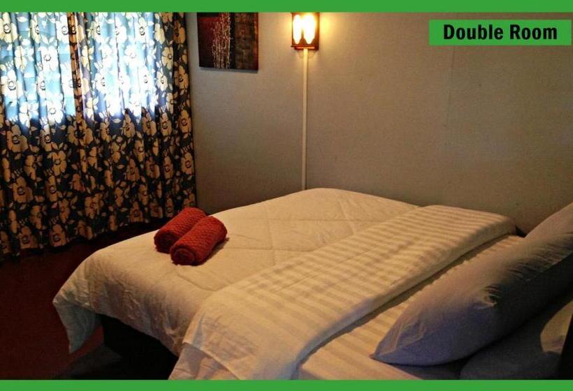 اتاق استاندارد, Sukau Greenview Bed & Breakfast