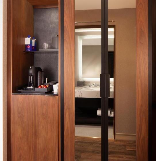 Standart Oda, Grand Hyatt Nashville