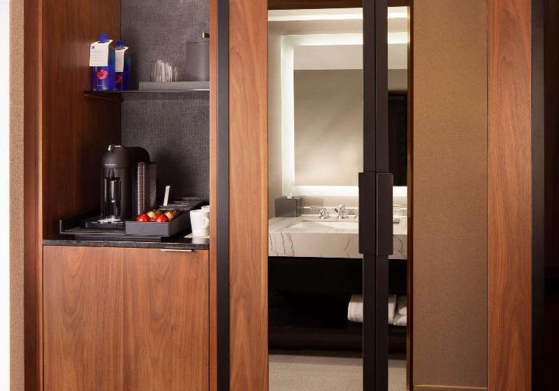 חדר סטנדרט עם מיטת קינג, Grand Hyatt Nashville