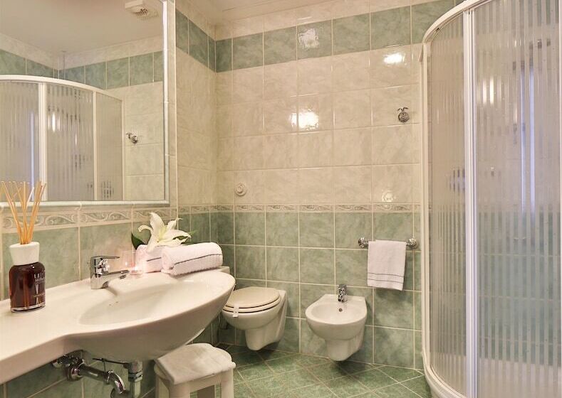 سوییت جونیور, Best Western Classic