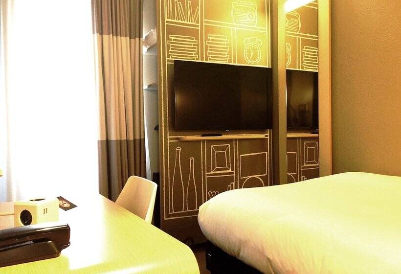 Номер Стандарт, Ibis Clichy Centre Mairie