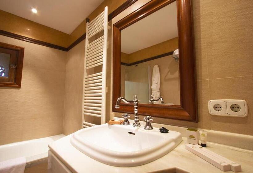 Люкс Повышенной Комфортности, Monnaber Nou Finca Hotel & Spa