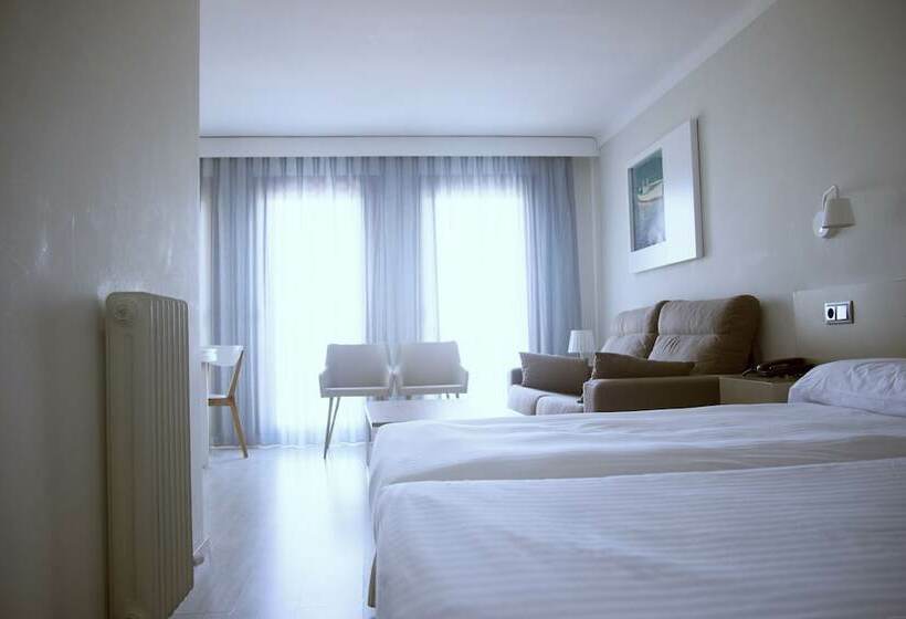 اتاق استاندارد سه نفره, Prestige Mar Y Sol